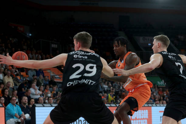 上半场尾声 上半场尾声